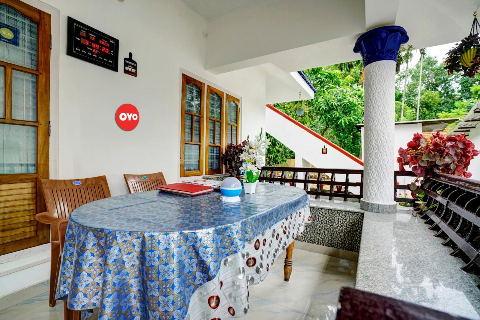 Oyo Flagship Meadow View Inn Thekkady Kültér fotó